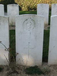 Houchin British Cemetery - Stoneman, Leonard George