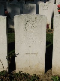 Houchin British Cemetery - Tapper, Thomas