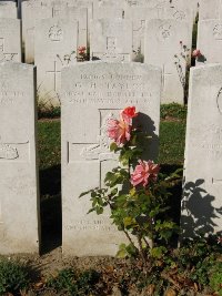 Houchin British Cemetery - Taylor, George Henry