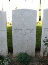 Houchin British Cemetery - Taylor, James Edward