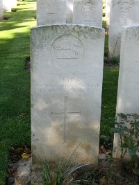 Houchin British Cemetery - Tipping, J