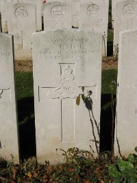 Houchin British Cemetery - Tisdale, J