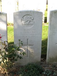 Houchin British Cemetery - Vaughan, A