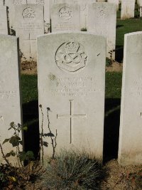 Houchin British Cemetery - Wall, R A