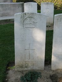 Houchin British Cemetery - Wilde, J H