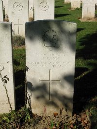 Houchin British Cemetery - Winn, Joseph