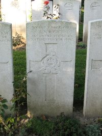 Houchin British Cemetery - Wright, J