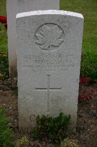 Bruay Communal Cemetery Extension - Brackenridge, M