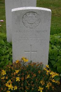 Bruay Communal Cemetery Extension - Burt, Peter Liddell