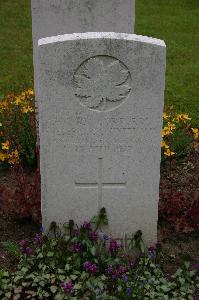 Bruay Communal Cemetery Extension - Counter, Frederick Charles