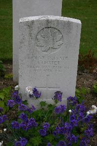 Bruay Communal Cemetery Extension - Cutter, James