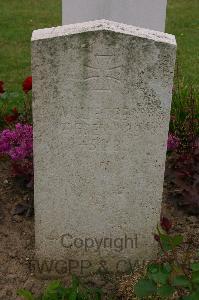 Bruay Communal Cemetery Extension - Eggert, Willie