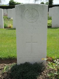 Bruay Communal Cemetery Extension - Elgey, F