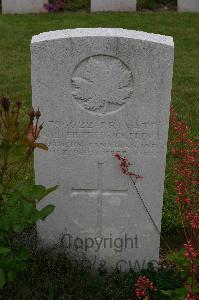 Bruay Communal Cemetery Extension - French, Walter Fredrick