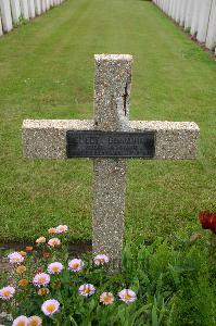 Bruay Communal Cemetery Extension - Guedy, Penjamen