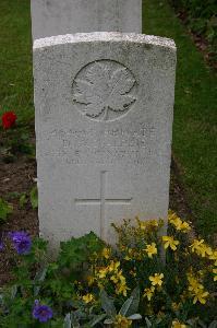 Bruay Communal Cemetery Extension - McAlpine, Duncan