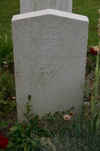 Bruay Communal Cemetery Extension - Schafer, Walter