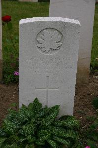 Bruay Communal Cemetery Extension - Swetnam, H B