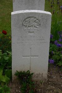 Bruay Communal Cemetery Extension - Wiltshire, H W