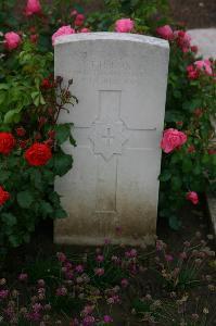 Cuinchy Communal Cemetery - Fox, T H