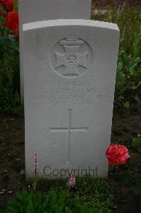 Cuinchy Communal Cemetery - Griffiths, T