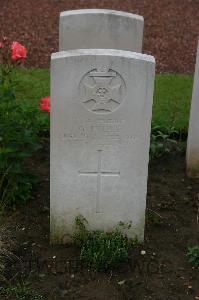 Cuinchy Communal Cemetery - Hillard, G