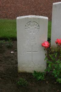 Cuinchy Communal Cemetery - King, P