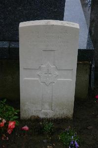 Cuinchy Communal Cemetery - Murch, S