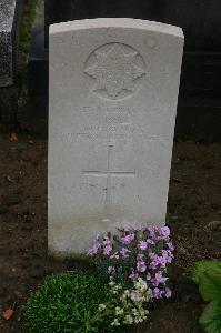 Cuinchy Communal Cemetery - Neill, James