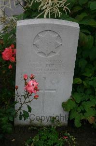 Cuinchy Communal Cemetery - Phelan, James