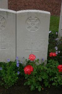 Cuinchy Communal Cemetery - Torry, Peter