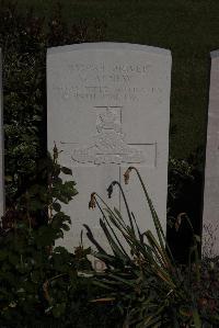 Terlincthun British Cemetery Wimille - Agnew, Gilbert