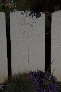 Terlincthun British Cemetery Wimille - Allen, B