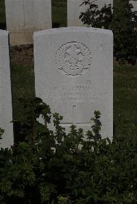 Terlincthun British Cemetery Wimille - Arthur, W J