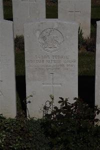 Terlincthun British Cemetery Wimille - Baker, William Alfred