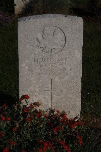 Terlincthun British Cemetery Wimille - Banks, H