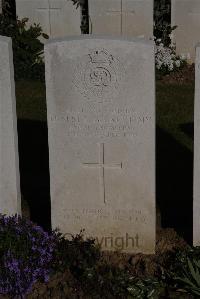 Terlincthun British Cemetery Wimille - Beckett, Ernest Edward