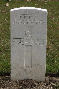 Cambrai East Military Cemetery - Foster, F