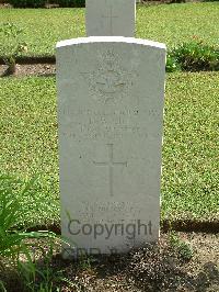 Naples War Cemetery - Kiff, Dennis William