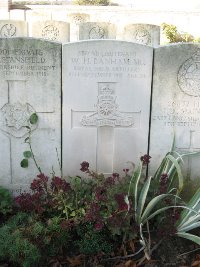 La Kreule Military Cemetery Hazebrouck - Banham, William Henry