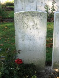 La Kreule Military Cemetery Hazebrouck - Brooks, A