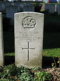 La Kreule Military Cemetery Hazebrouck - Dacey, D
