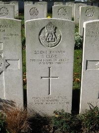 La Kreule Military Cemetery Hazebrouck - Elgie, Robert