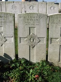 La Kreule Military Cemetery Hazebrouck - Ellis, William
