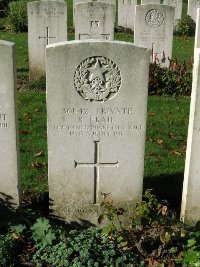 La Kreule Military Cemetery Hazebrouck - Frail, R