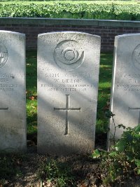 La Kreule Military Cemetery Hazebrouck - Gibson, W