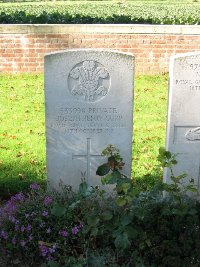 La Kreule Military Cemetery Hazebrouck - Gurr, Joseph Henry