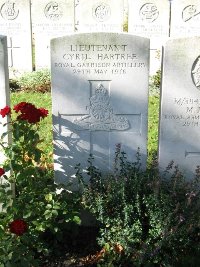 La Kreule Military Cemetery Hazebrouck - Hartree, Cyril