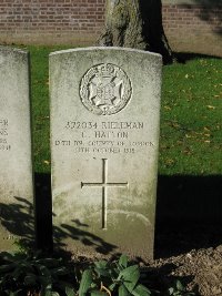 La Kreule Military Cemetery Hazebrouck - Hatton, Charles
