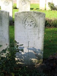 La Kreule Military Cemetery Hazebrouck - Hunt, George William